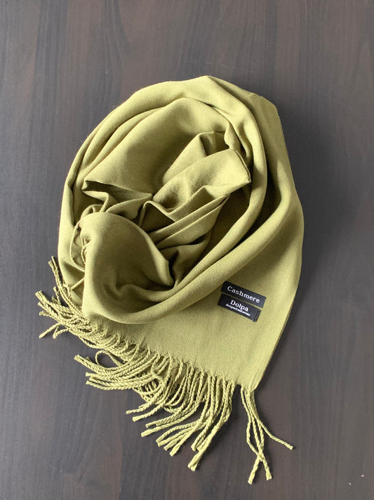 Luxury Dolpa Scarf, the Perfect Gift for a Cozy Christmas