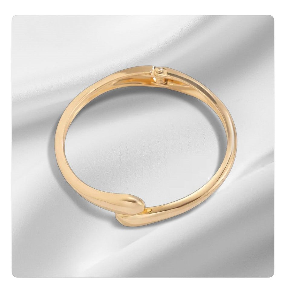 Tear Drop Bangle 18K Y/Gold Plated