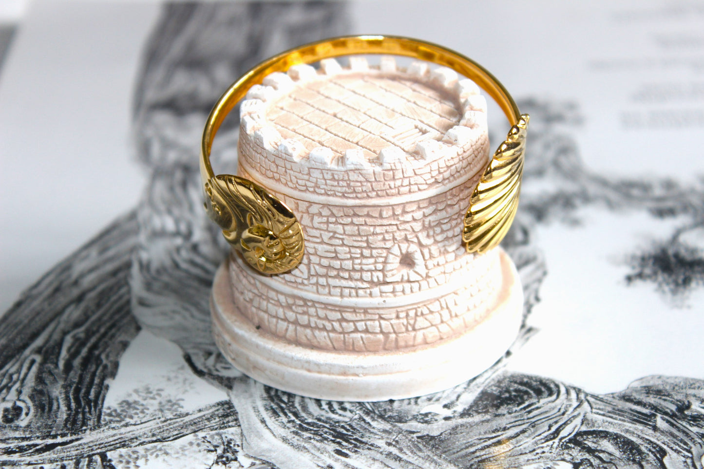 Shell Cuff Bracelet Gold Plated