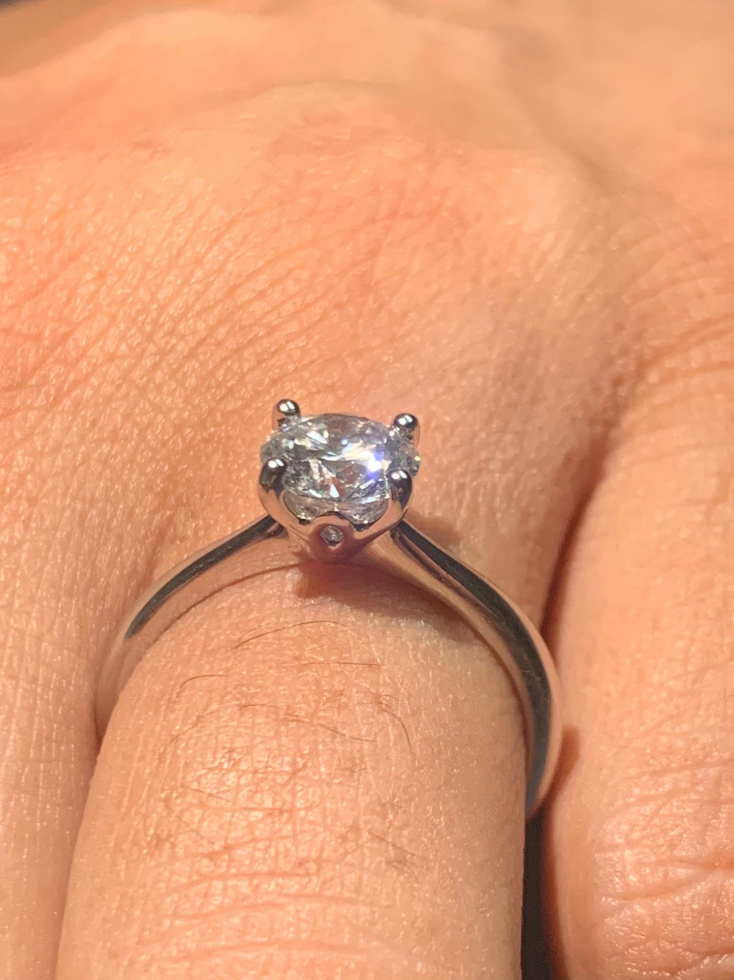White Gold Round Brilliant Cut Lab Grown Diamond 1.00ct E/SI1 XXX
