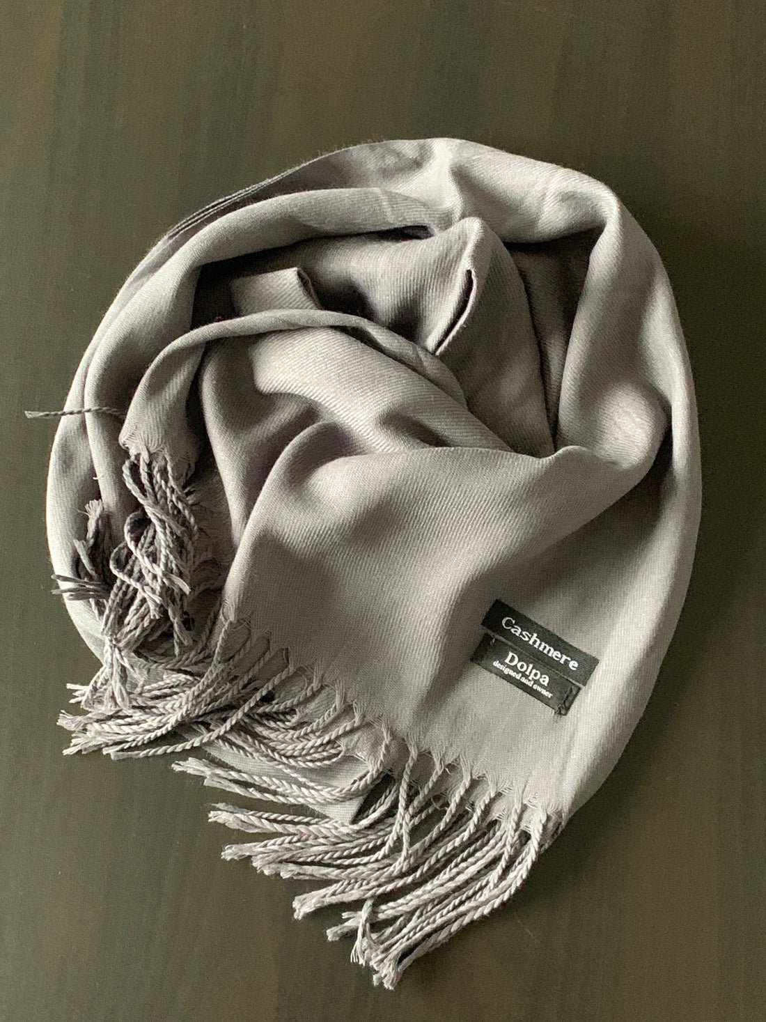 Embracing Elegance: The Timeless Luxury of Nepalese Cashmere Scarves