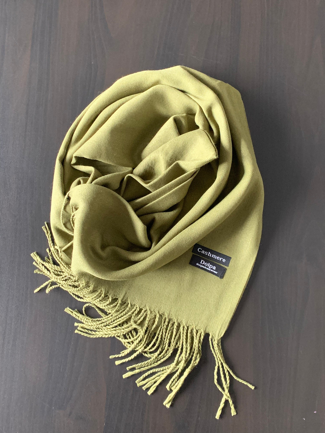 Luxury Dolpa Scarf, the Perfect Gift for a Cozy Christmas