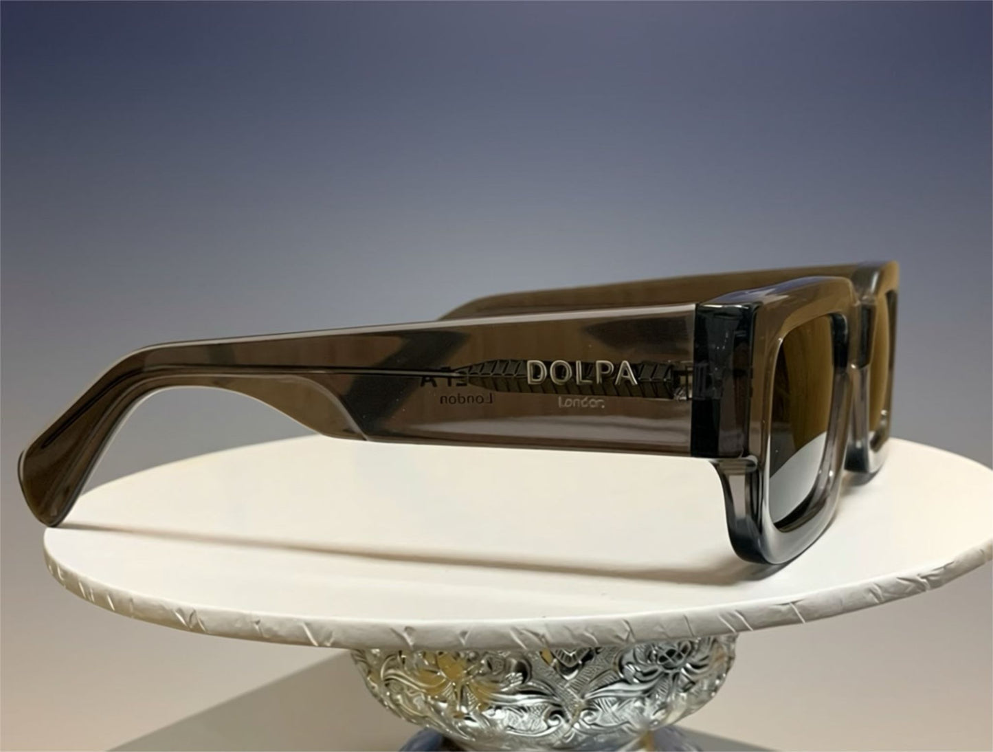 Luxury with Dolpa London Brown Sunglass